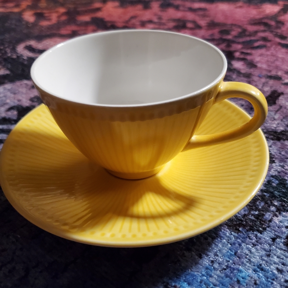 Set of 7 Rörstrand Capri tea saucer and cup SWEDEN 641 *full set*